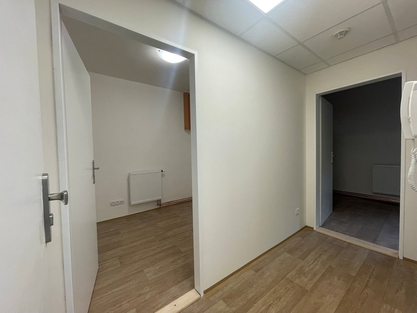 Pronájem bytu 2+kk 27 m² – fotografie 4