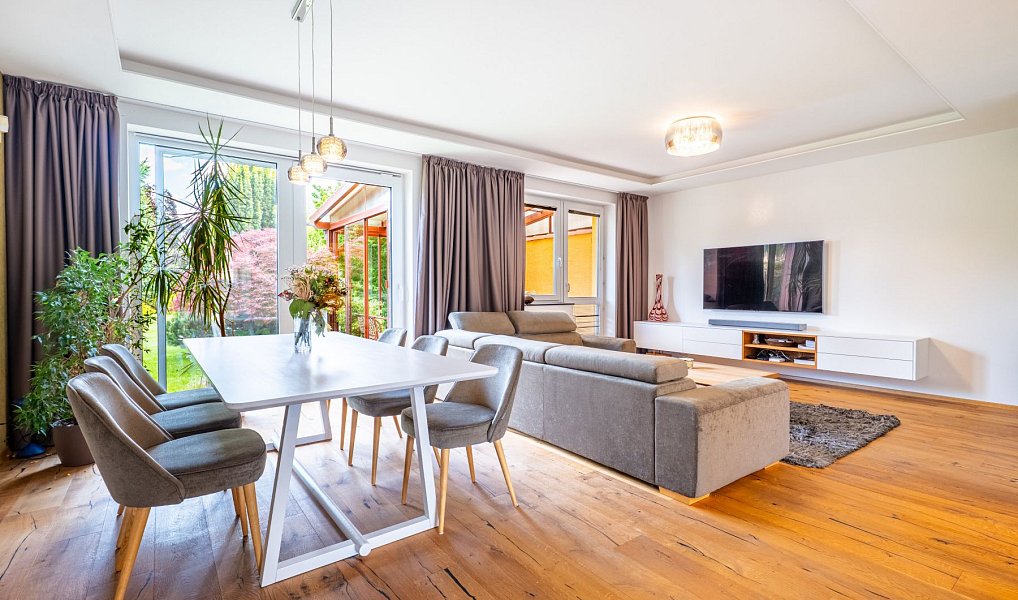 Prodej domu 211 m² s pozemkem 510 m², Rebešovice – náhled fotky 12