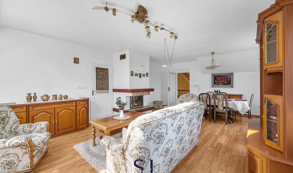 Prodej domu 240 m² s pozemkem 1 732 m², Nový Bor – náhled fotky 30