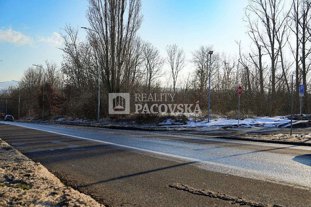 Prodej komerčního pozemku 1 642 m² – pohled 6