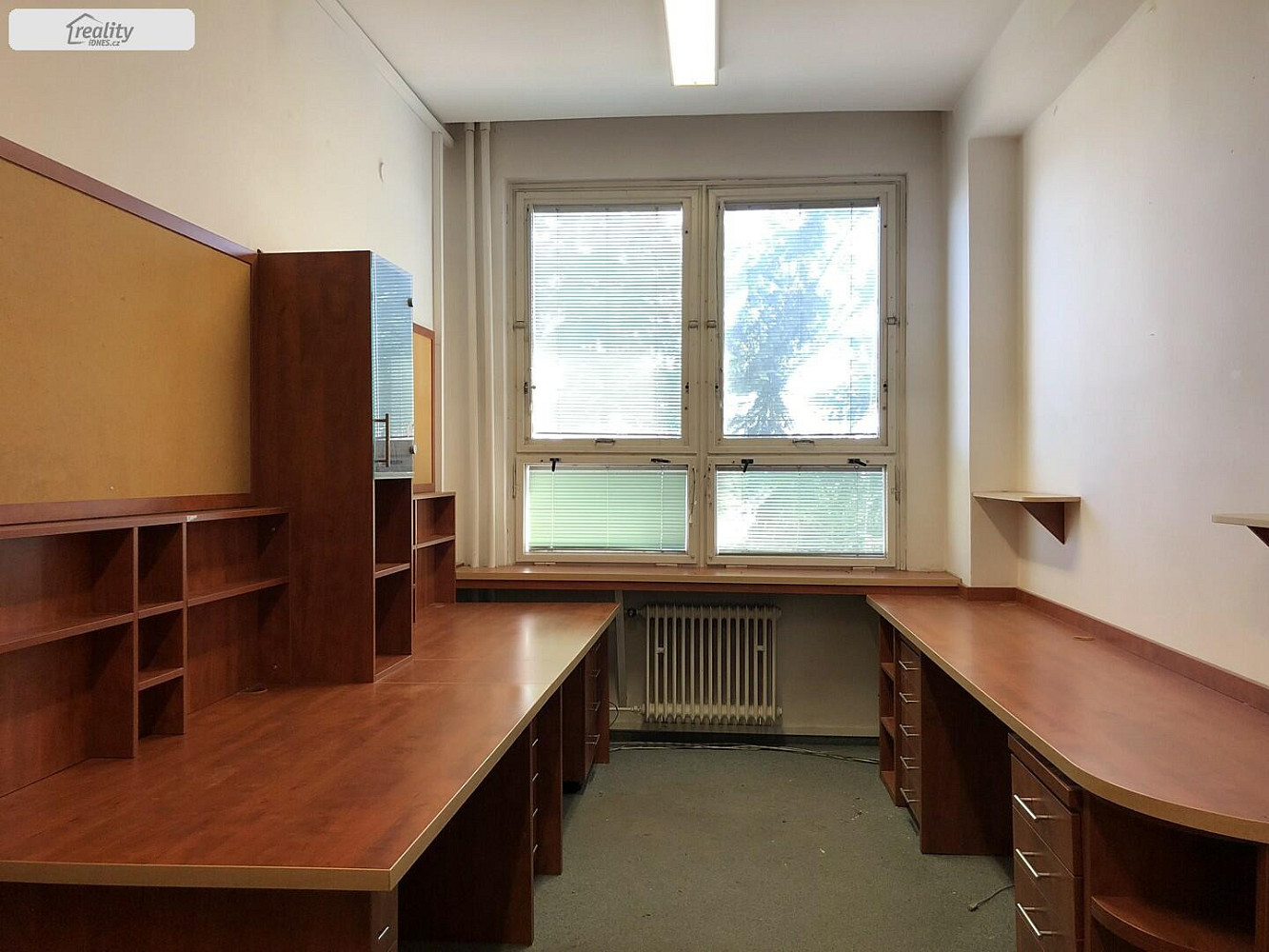 Pronájem kanceláře 155 m² — photo 2