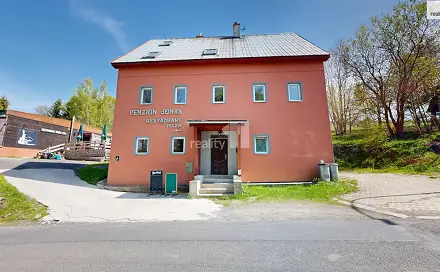 Pronájem ubytovacího objektu 370 m², Loučná pod Klínovcem - Loučná, okres Chomutov