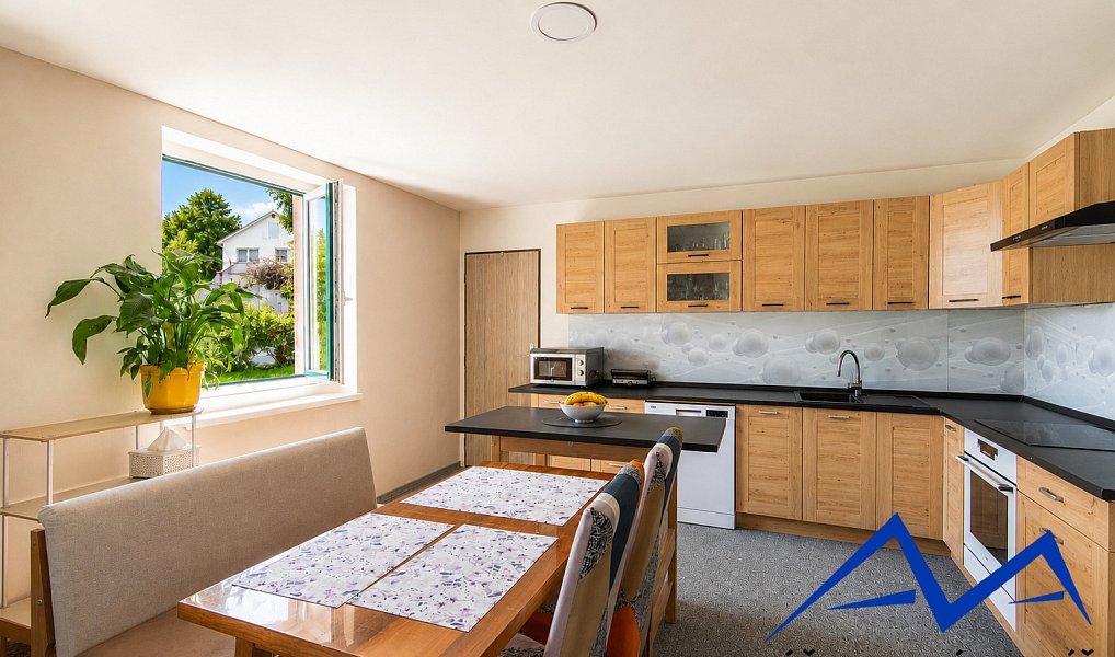 Prodej domu 242 m² s pozemkem 691 m², Bílovec – náhled fotky 10