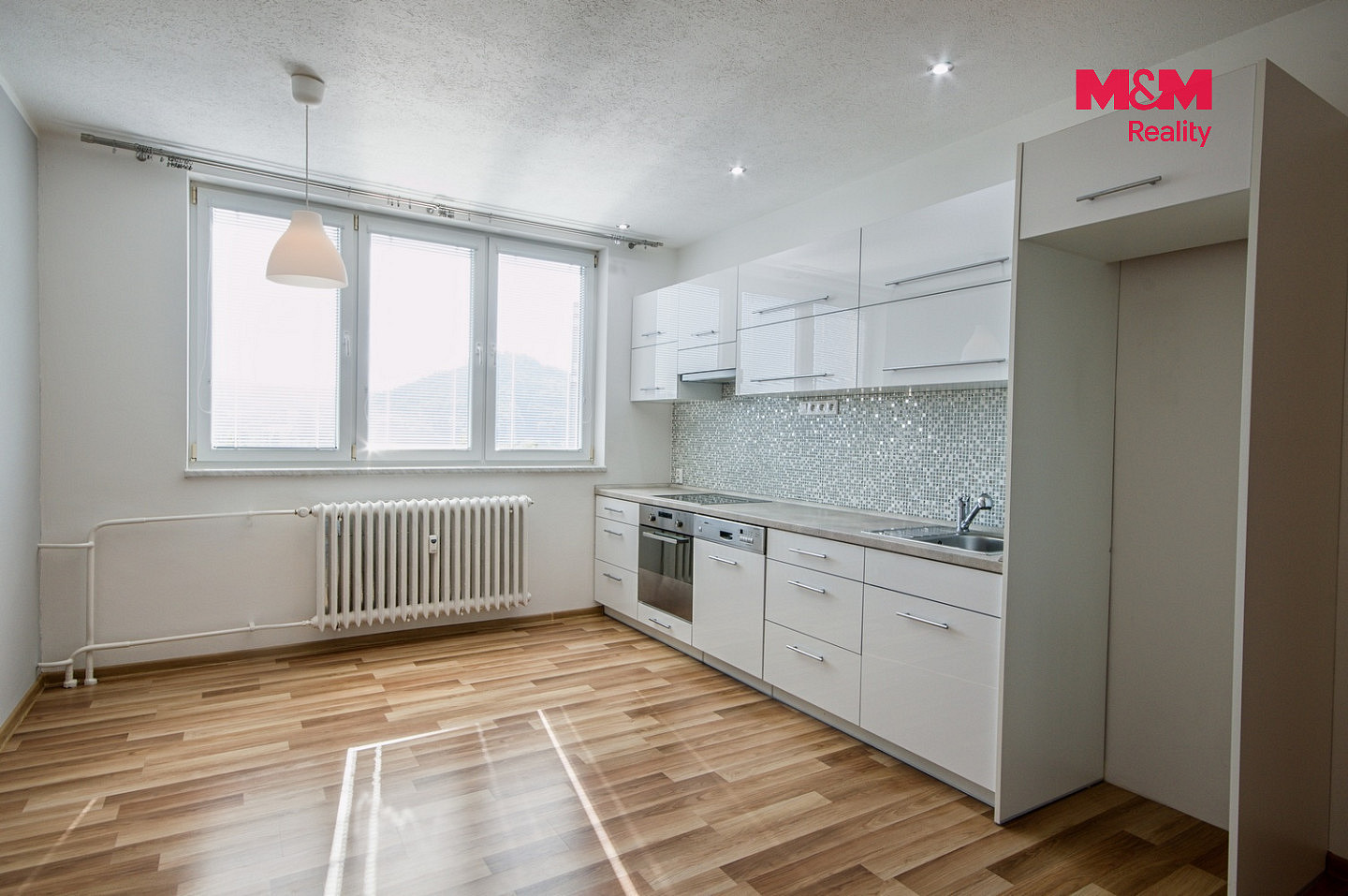 Pronájem bytu 2+kk 34 m² – fotografie 2