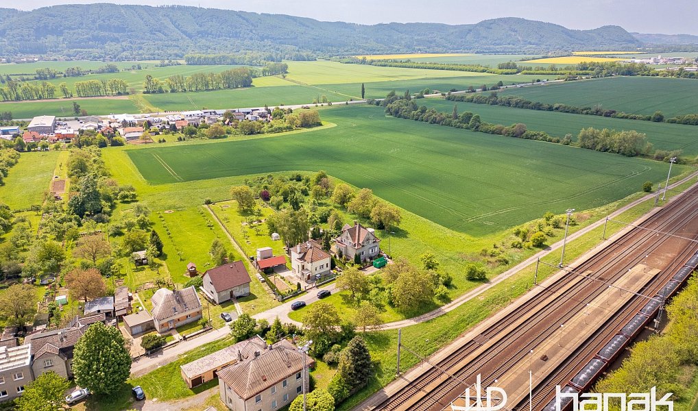 Prodej domu 253 m² s pozemkem 615 m², Hranice – náhled fotky 42
