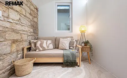 Prodej obchodních prostor 11 m², Velehradská, Praha 3 - Vinohrady