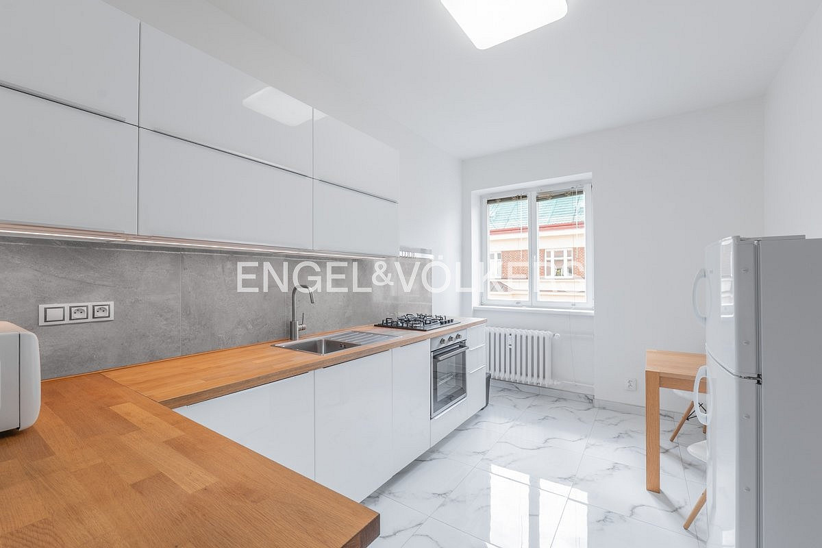 Pronájem bytu 2+1 58 m² — photo 2