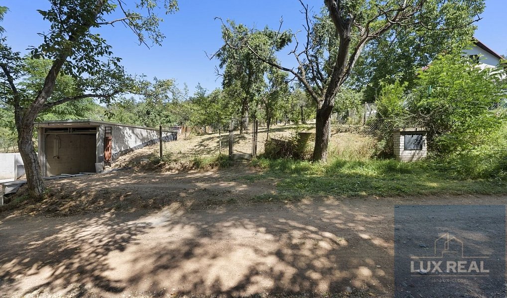 Prodej zahrady 1 457 m², Nebovidy – náhled fotky 2
