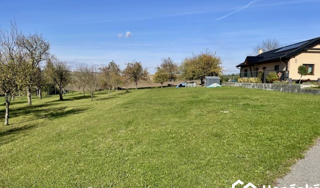 Prodej stavebního pozemku 927 m², Holešov – náhled fotky 3