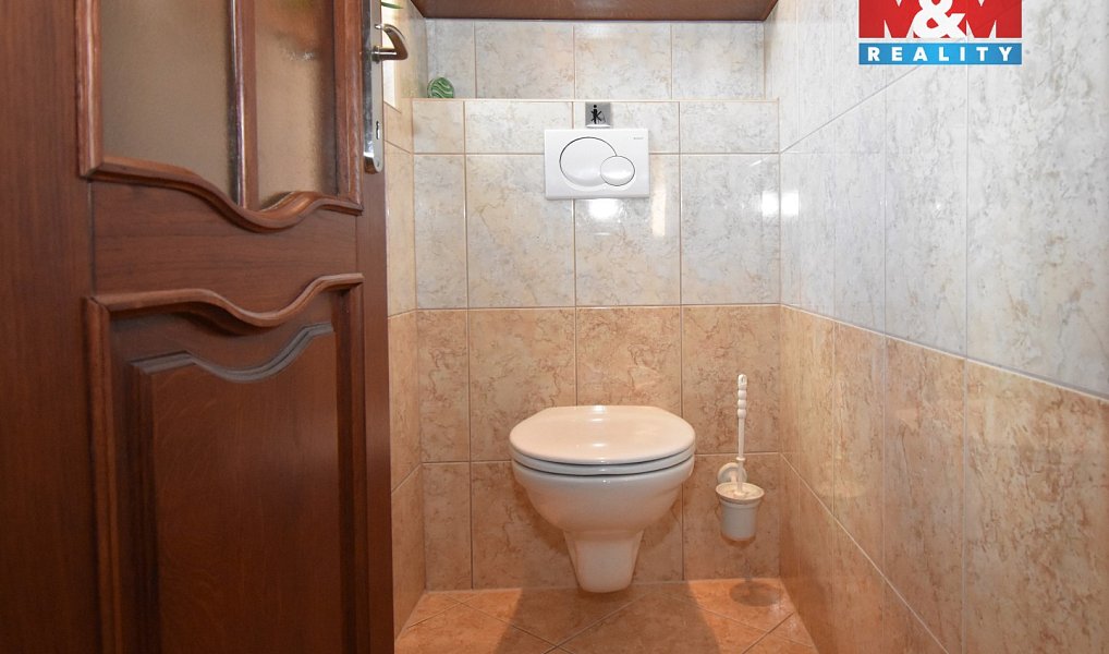 Prodej výrobních prostor 1 200 m², Spálov – náhled fotky 29