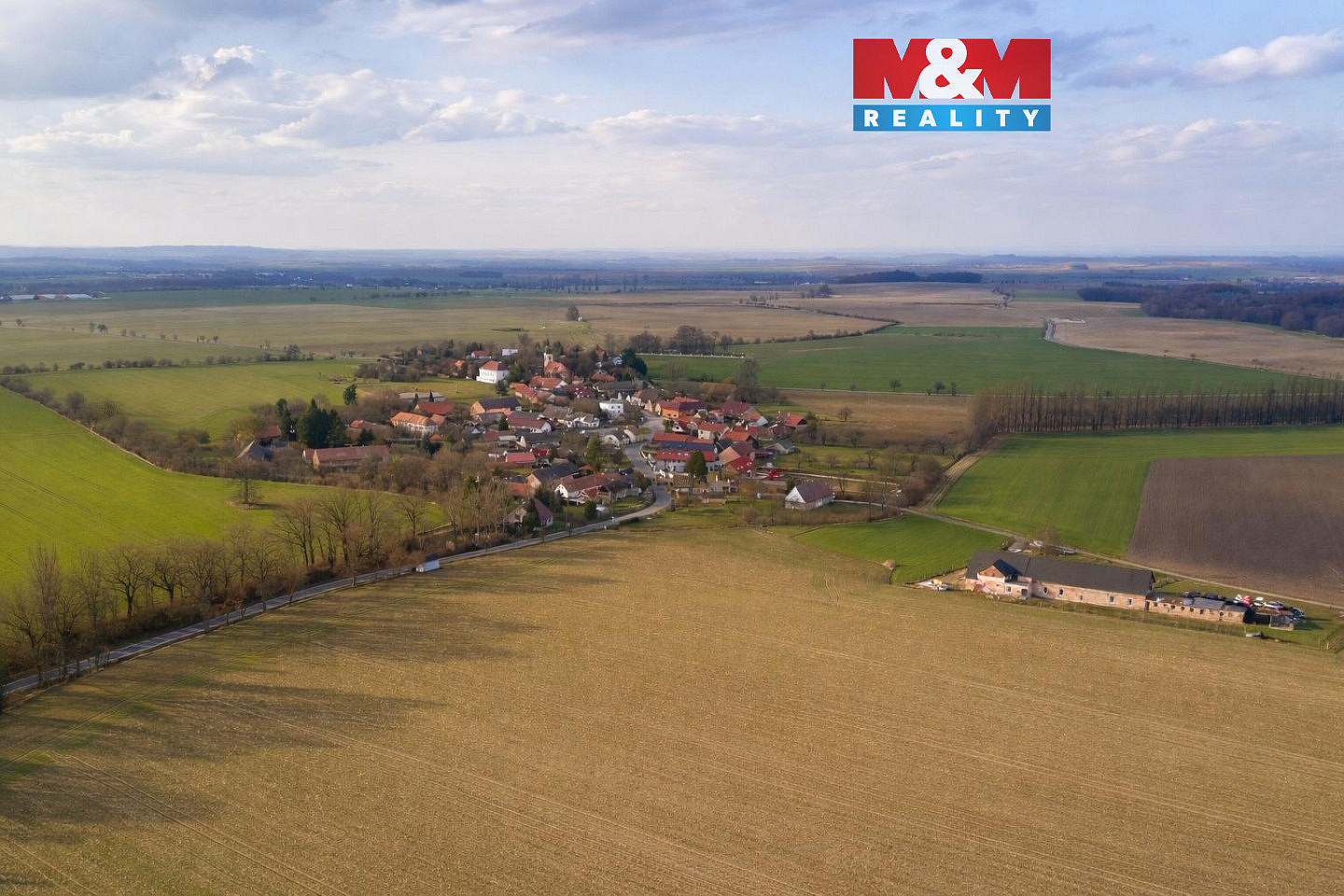 Prodej stavebního pozemku 2 006 m²