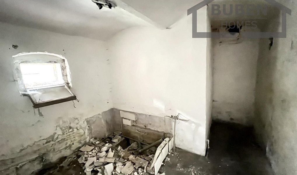 Prodej domu 170 m² s pozemkem 558 m², Lesná – náhled fotky 16