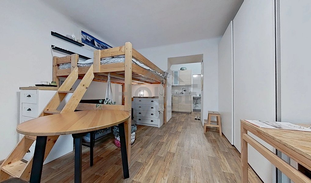 Prodej bytu 1+1 32 m², Praha – náhled fotky 2