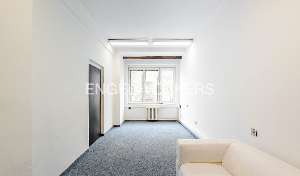 Pronájem kanceláře 154 m², Praha – náhled fotky 5