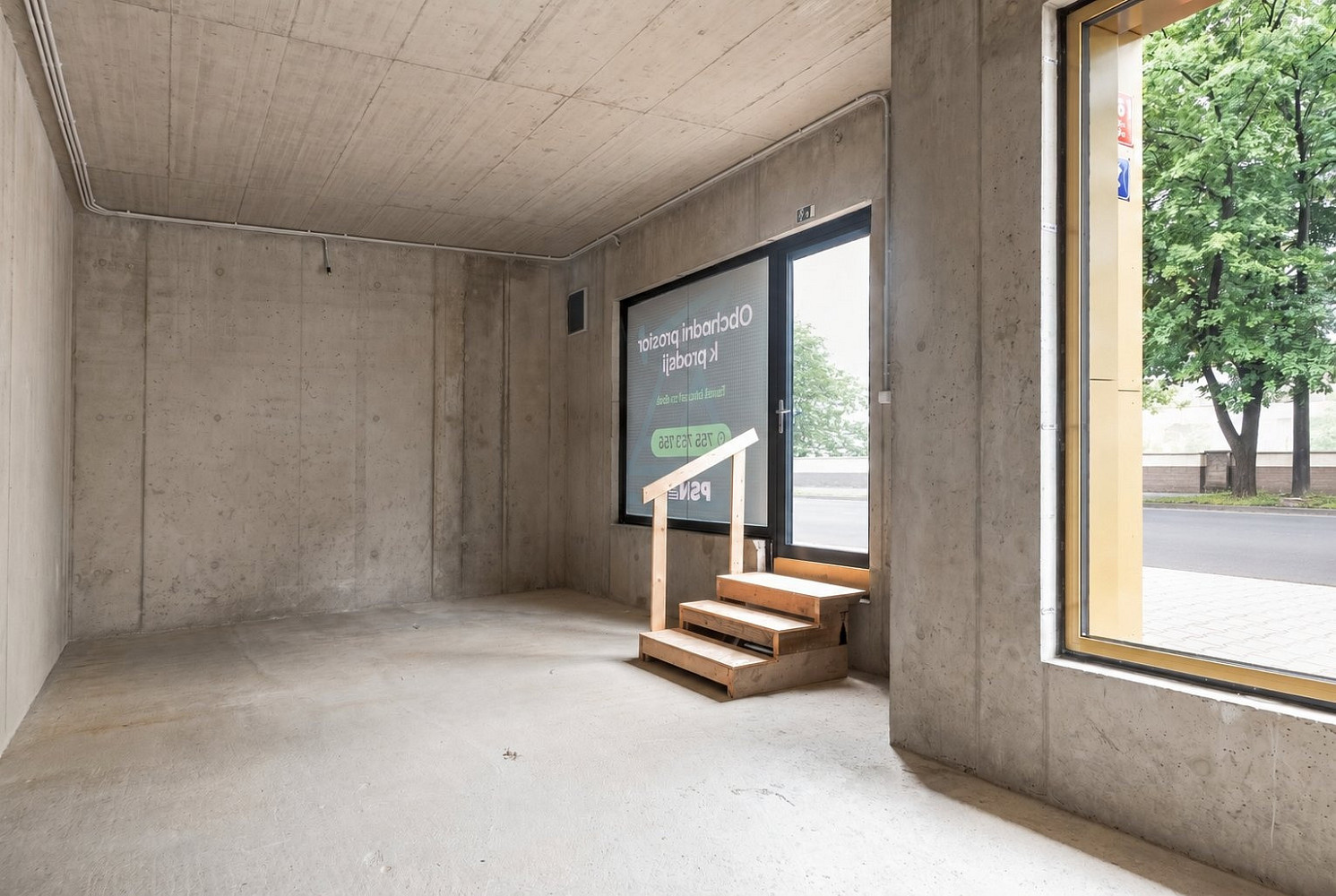Prodej obchodních prostor 66 m²