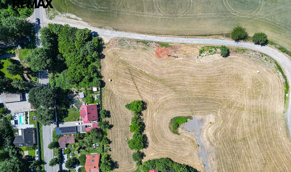 Prodej stavebního pozemku 3 089 m², Nespeky – náhled fotky 3