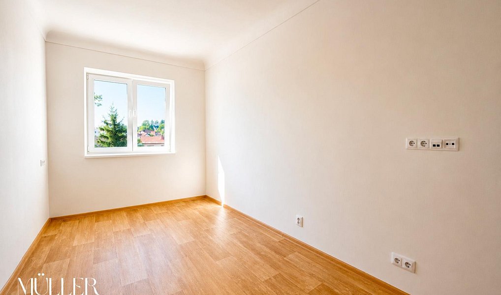 Pronájem bytu 1+kk 28 m², Dobruška – náhled fotky 2