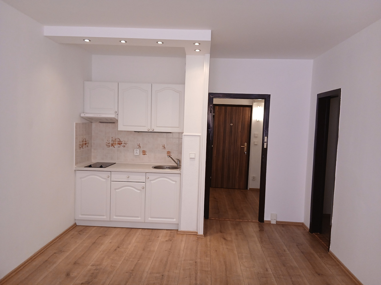 Prodej bytu 1+kk 29 m² – fotografie 3
