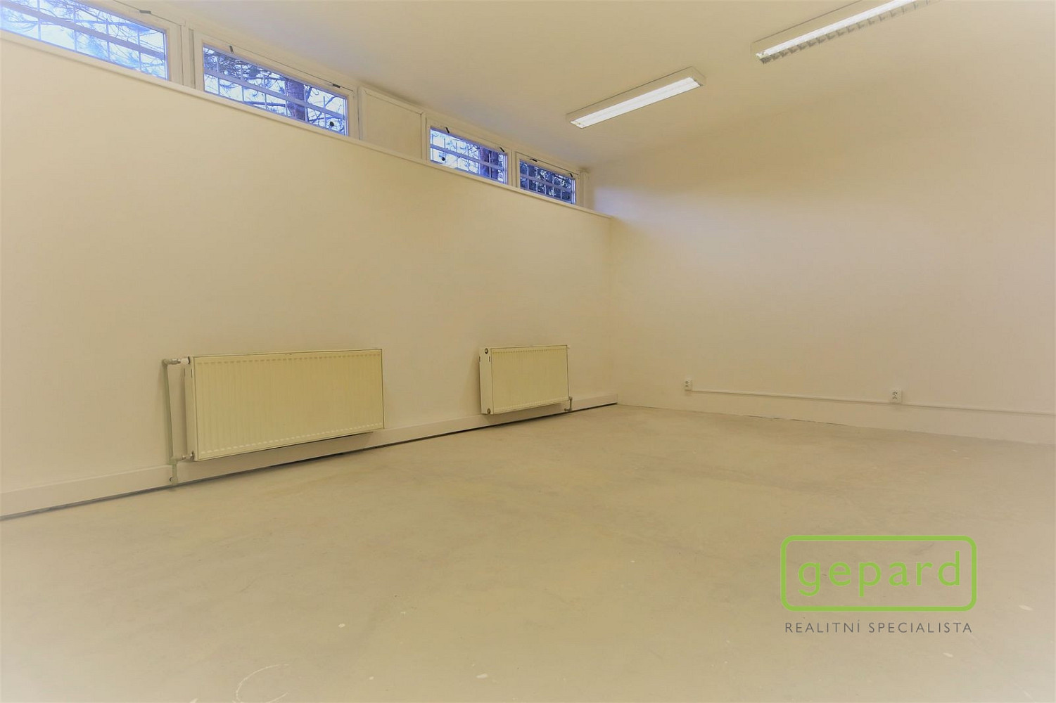 Pronájem kanceláře 11 m² – fotografie 3