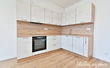 Pronájem bytu 2+kk 70 m²