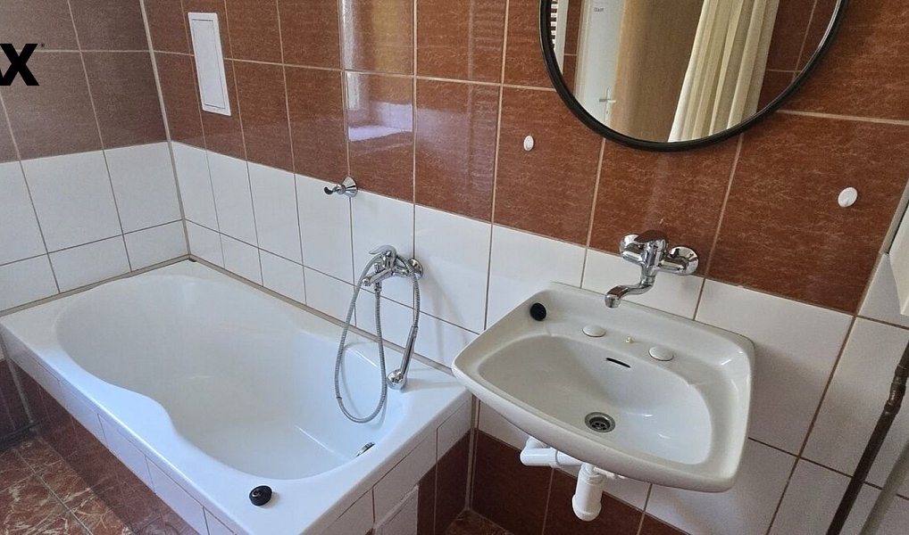 Prodej bytu 2+1 60 m², Louny – náhled fotky 14