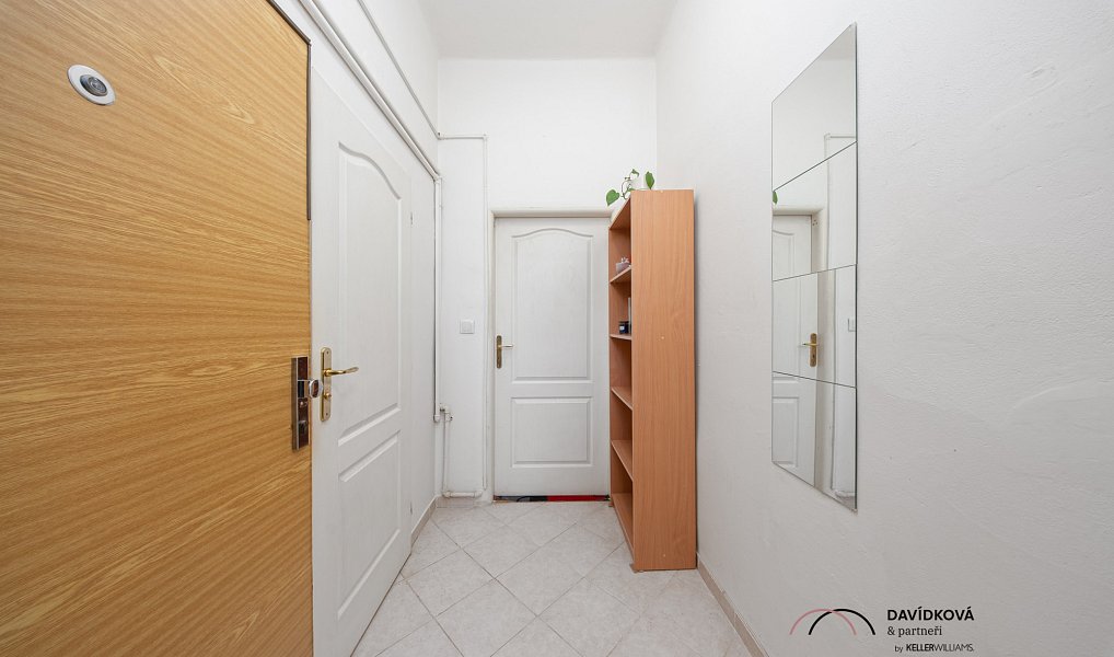Prodej bytu 1+kk 33 m², Praha – náhled fotky 12