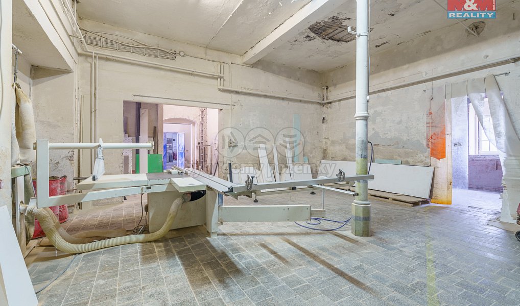 Prodej výrobních prostor 2 100 m², Karlovy Vary – náhled fotky 22