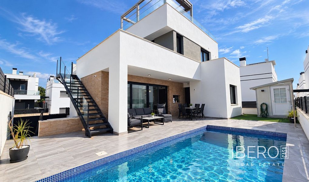Prodej rodinného domu, 208 m², Villamartin