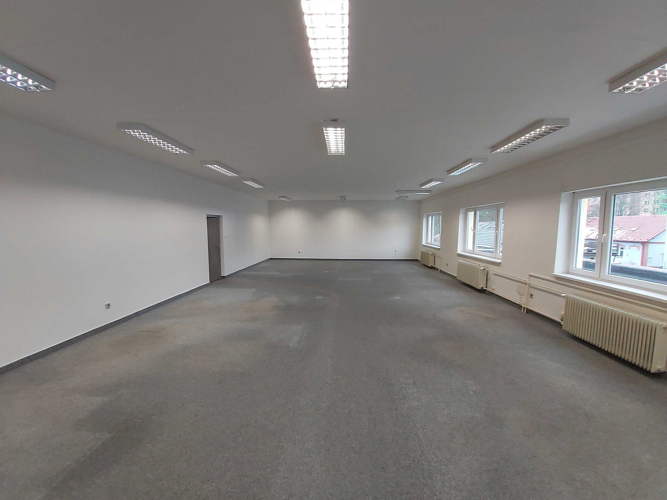 Pronájem kanceláře 112 m² – fotografie 3