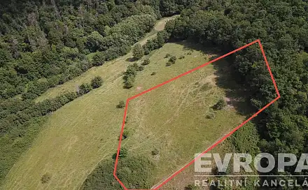 Prodej louky 3 521 m², Beroun