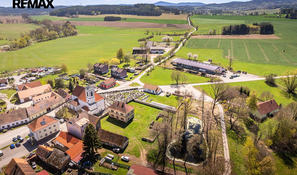 Prodej domu 415 m² s pozemkem 4 660 m², Předslavice – náhled fotky 9