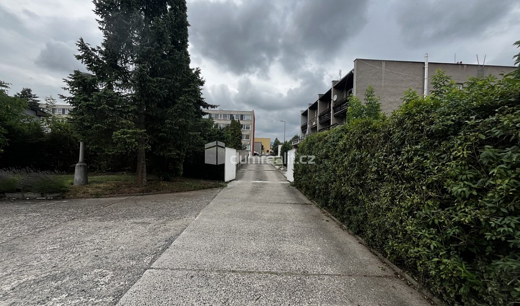 Pronájem obchodních prostor 223 m², Újezdeček – náhled fotky 19