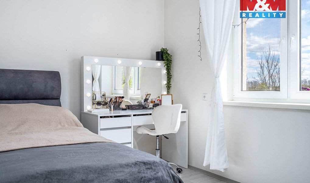 Prodej nájemního domu, činžáku 280 m², Dymokury – náhled fotky 13