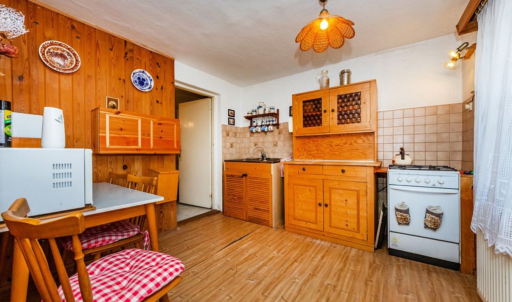 Prodej chalupy 135 m² s pozemkem 741 m², Cvikov – náhled fotky 10
