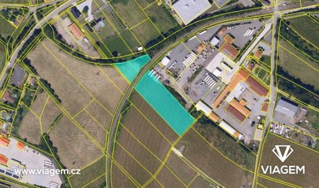 Prodej stavebního pozemku 1 916 m², Skuteč – náhled fotky 3