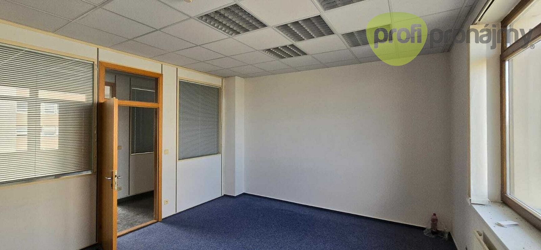 Pronájem kanceláře 21 m² – fotografie 4