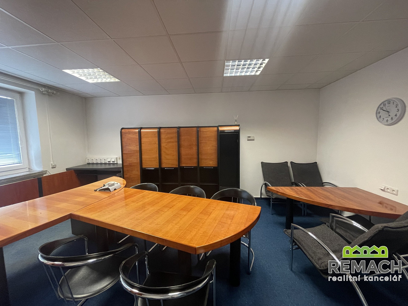 Pronájem kanceláře 350 m² – fotografie 3