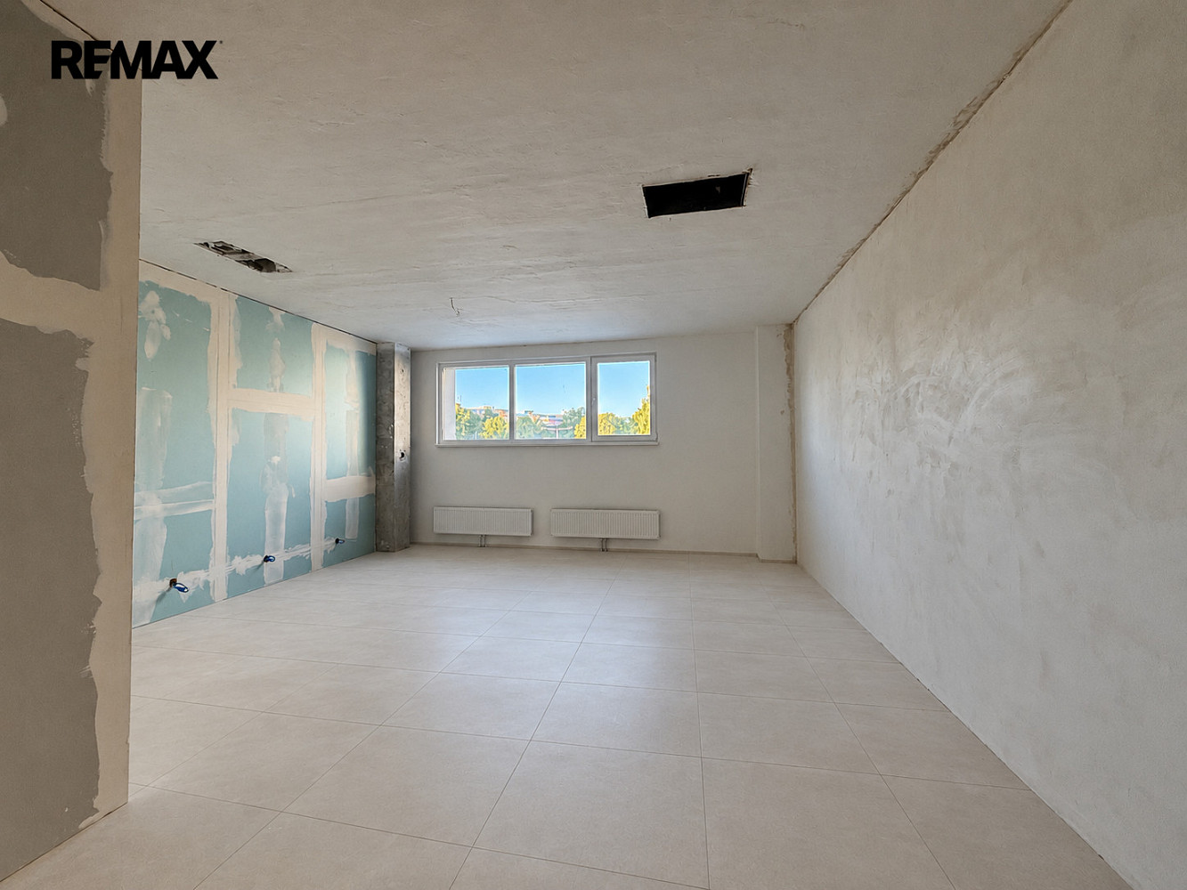 Pronájem komerčního objektu (jiného typu) 42 m² – fotografie 2