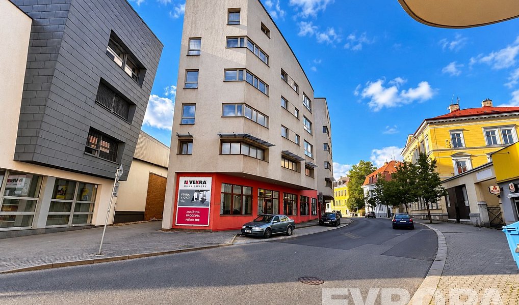 Pronájem bytu 3+kk 92 m², Liberec – náhled fotky 13