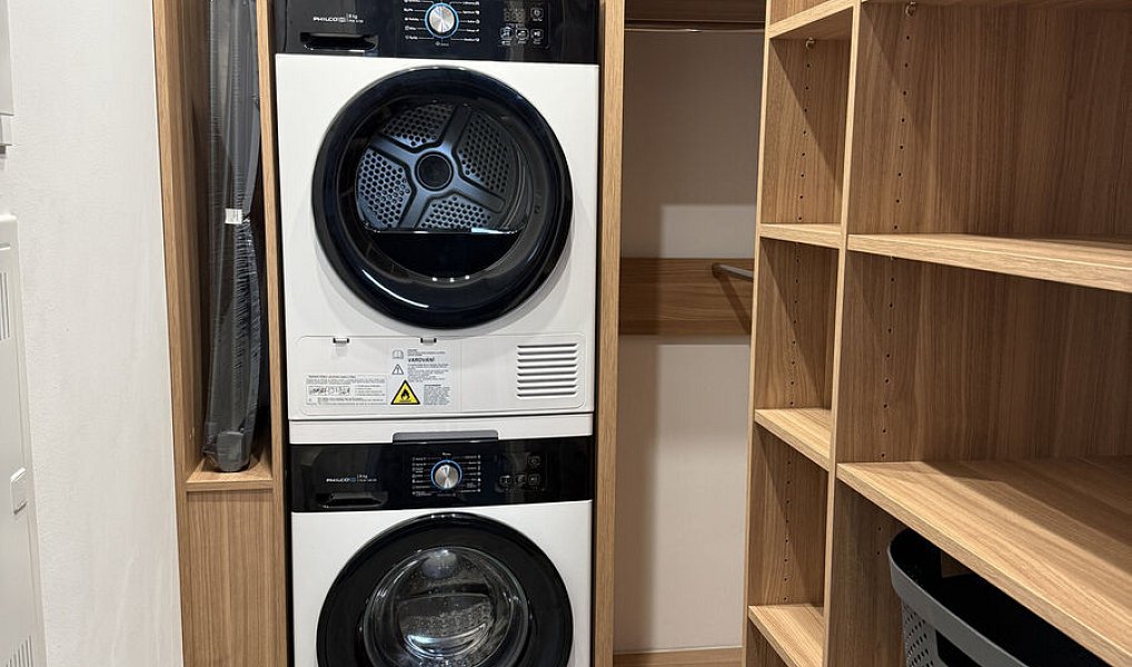 Pronájem bytu 3+kk 80 m², Praha – náhled fotky 3
