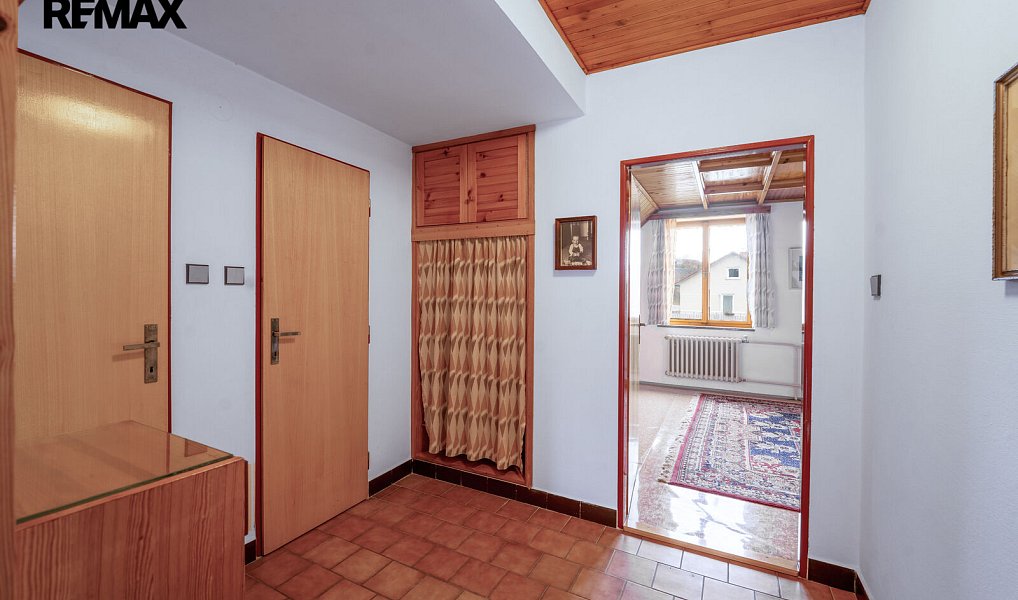 Prodej domu 210 m² s pozemkem 142 m², Vimperk – náhled fotky 21