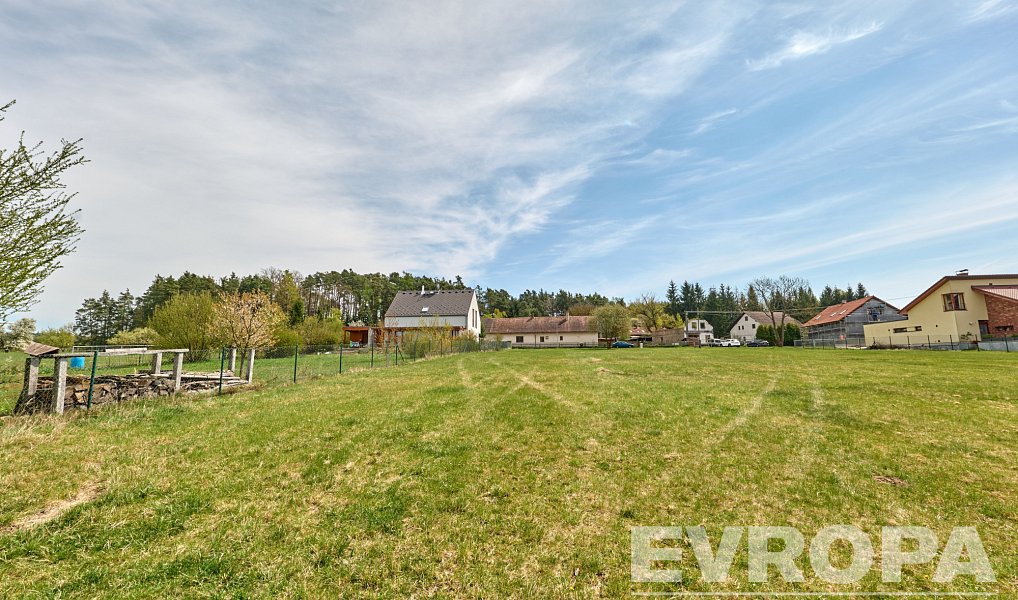 Prodej stavebního pozemku 1 601 m², Býšť – náhled fotky 6