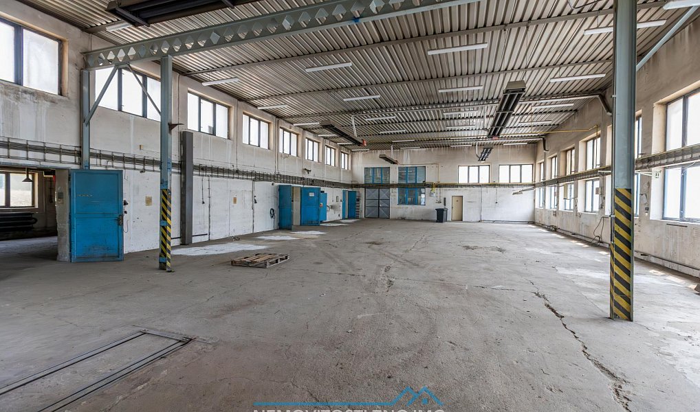 Prodej výrobních prostor 12 000 m², Hrušovany nad Jevišovkou – náhled fotky 18