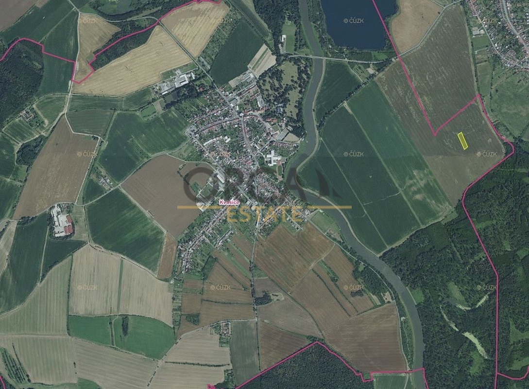 Prodej pole 1 861 m² – pohled 2
