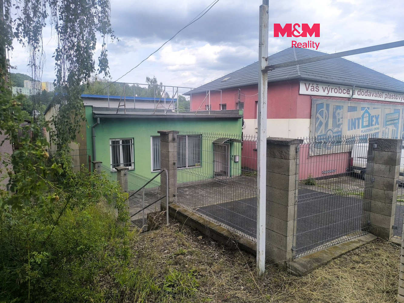 Pronájem obchodních prostor 140 m²