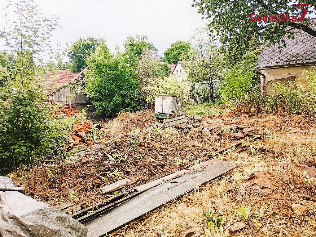 Prodej stavebního pozemku 371 m² – fotografie 2