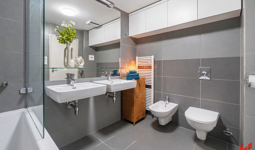 Prodej bytu 3+kk 92 m², Praha – náhled fotky 19