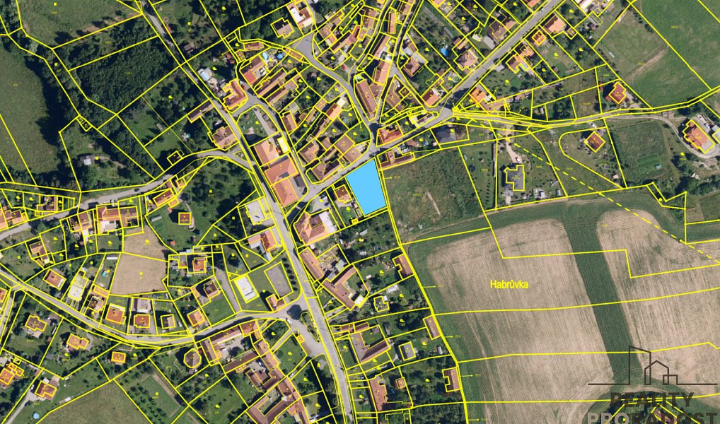 Prodej stavebního pozemku 978 m², Habrůvka – náhled fotky 2