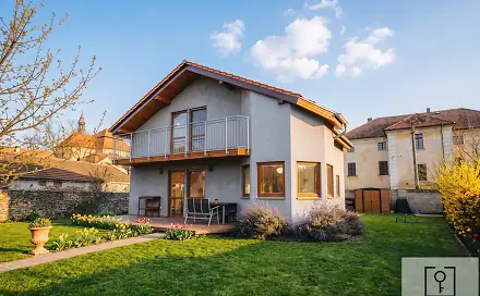 Prodej domu 184 m² s pozemkem 747 m², Chlumín, okres Mělník