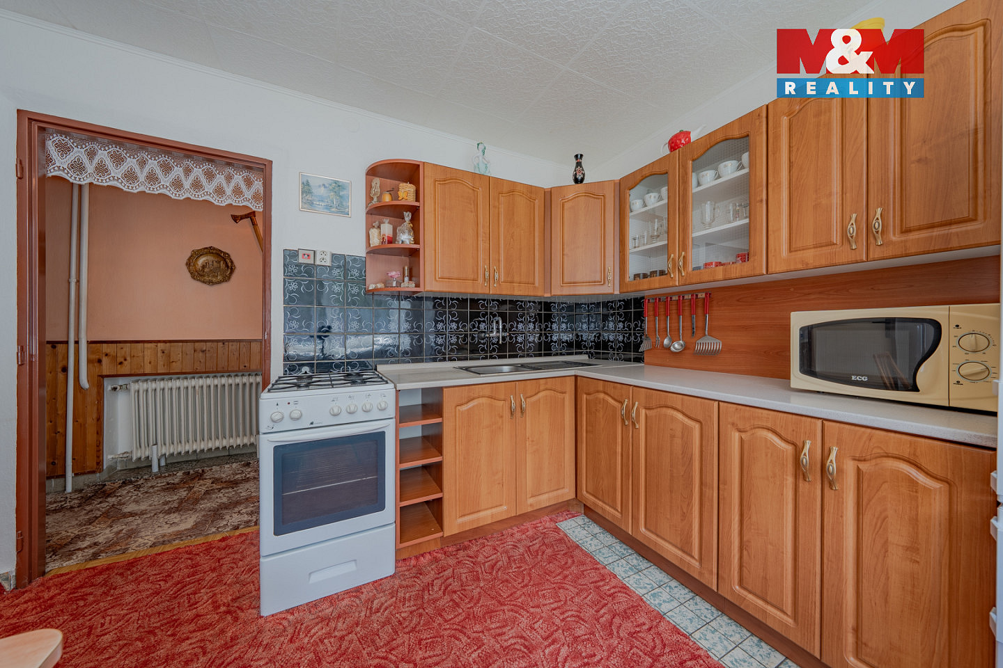 Prodej domu 140 m² s pozemkem 1 414 m² — photo 2